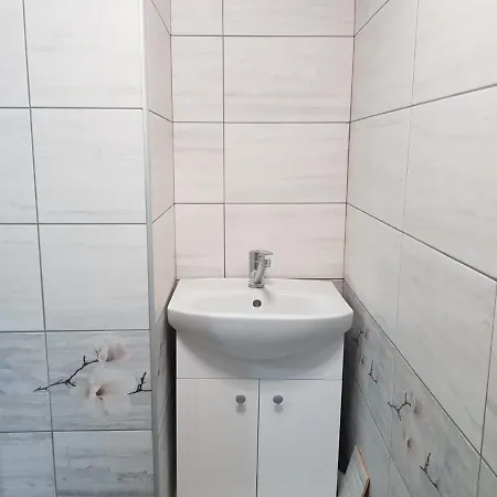 влад-дом за 3-ма с кухня Apartment