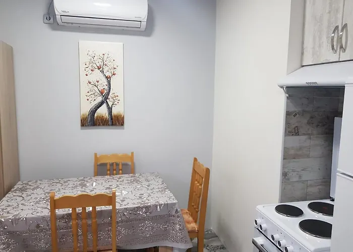 влад-дом за 3-ма с кухня Враца